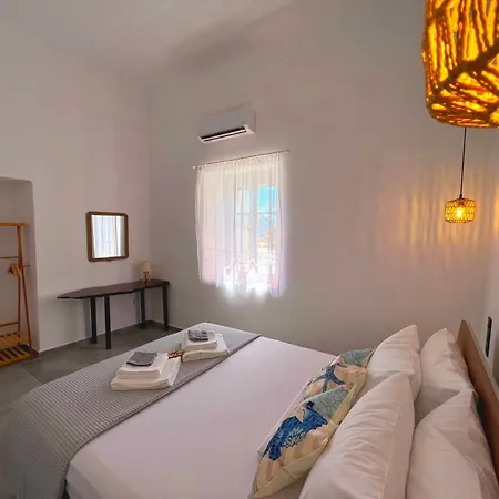 Horizon 0 * Adamantas (Milos)