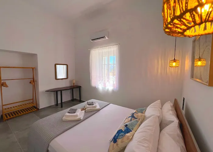 Horizon 0 * Adamantas (Milos)